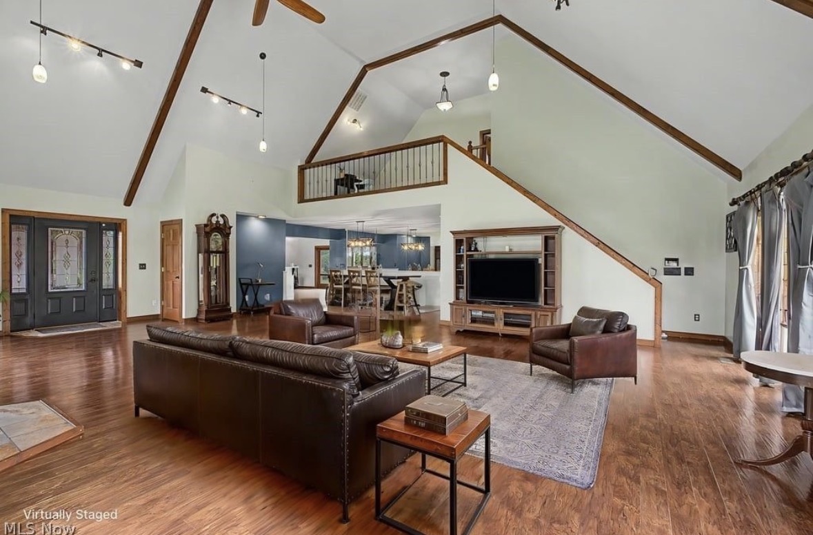 Grandkey apartment