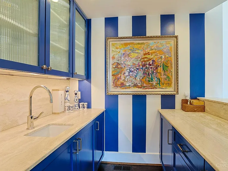 Grandkey Apartment