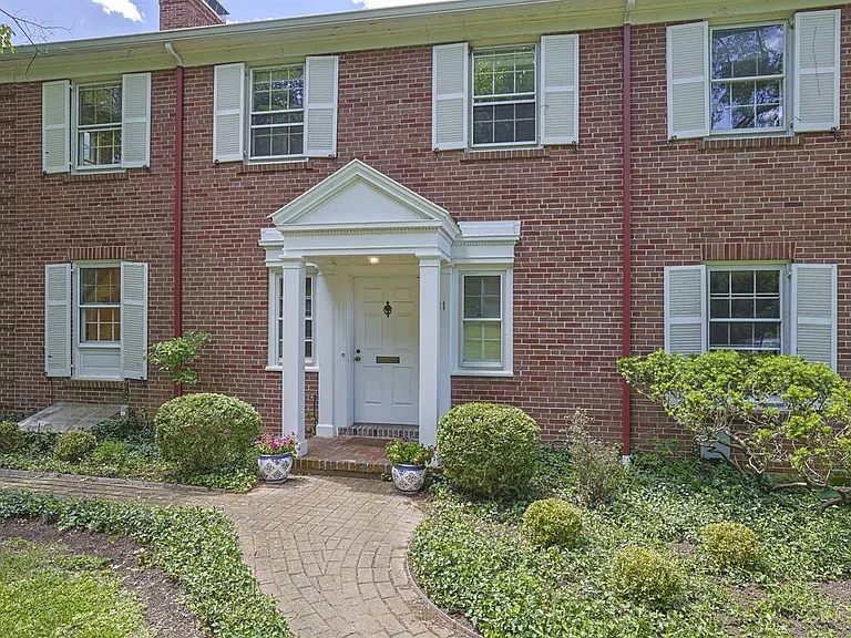 Grandkey Apartment