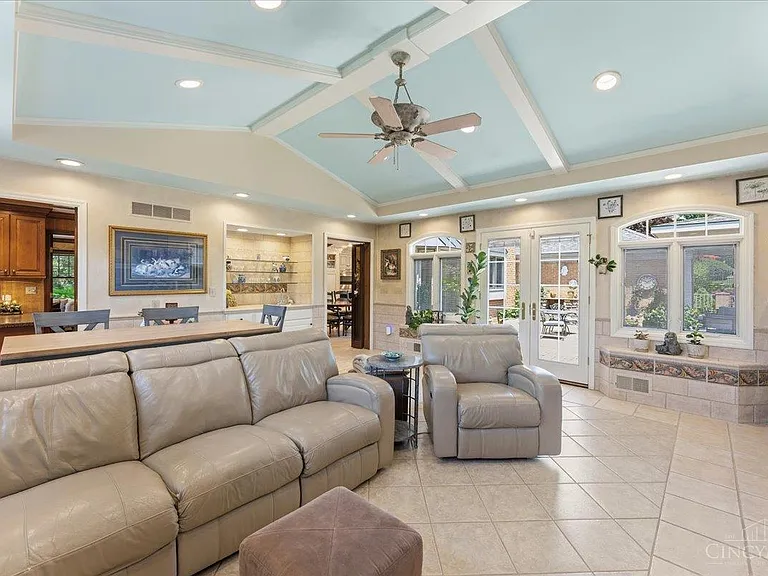 Grandkey Apartment