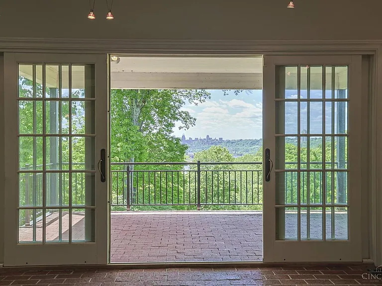 Grandkey Apartment