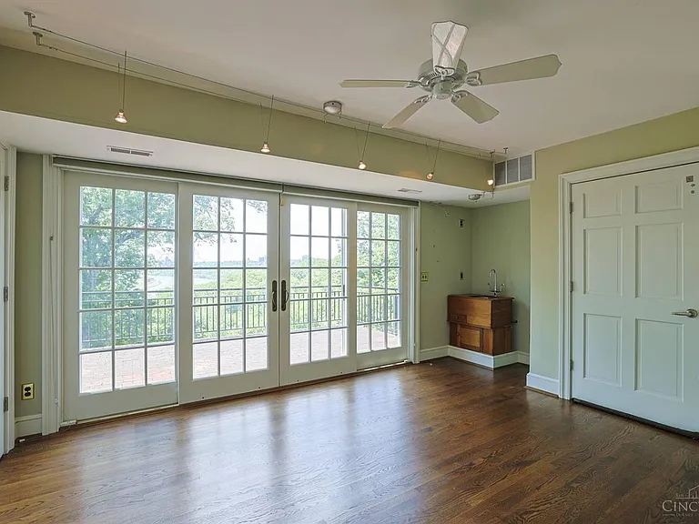 Grandkey Apartment