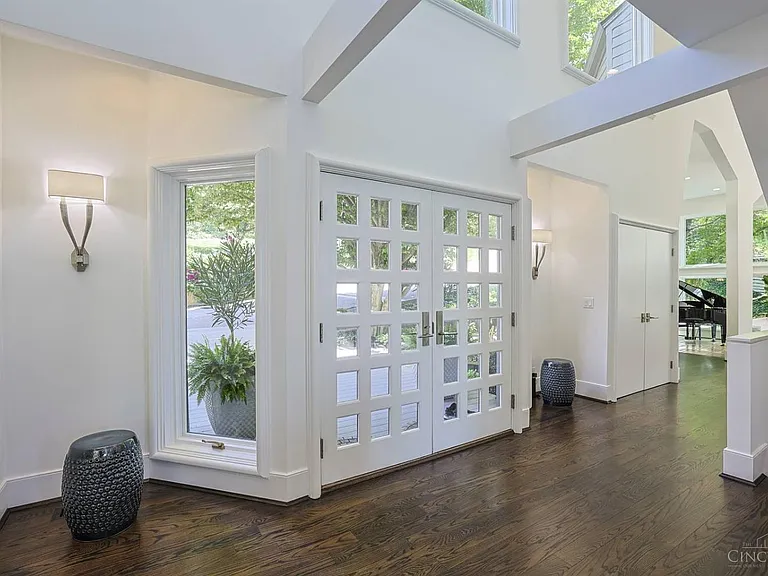 Grandkey Apartment